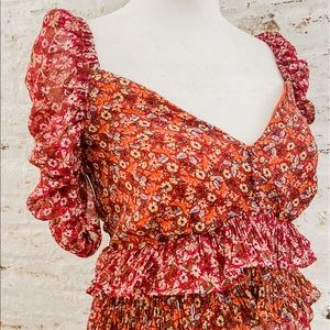 Floral tiered ruffled blouse